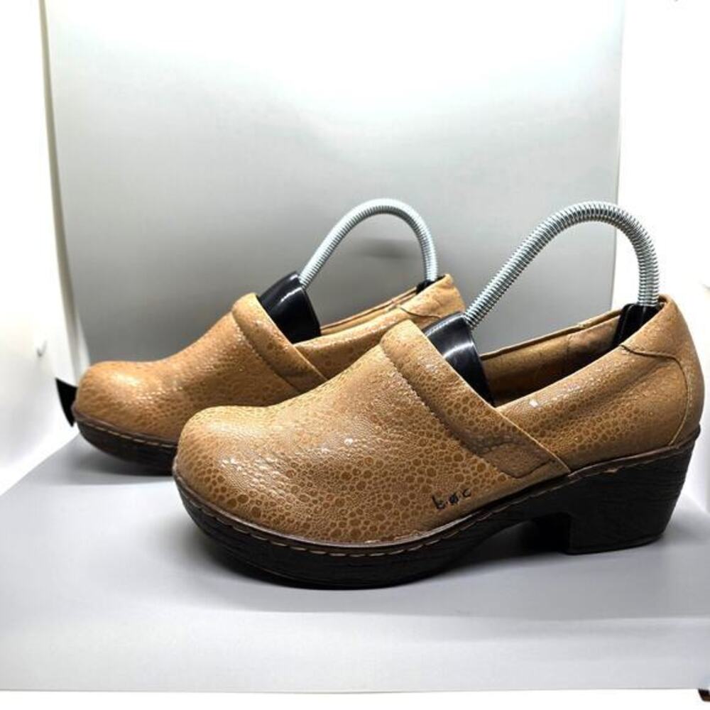 B.O.C.‎ By Born Lehana Pebbled Clog Tan Women's 8.5M